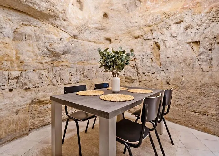 Charming Grund Retreat Near Neumuenster Abbey * 卢森堡