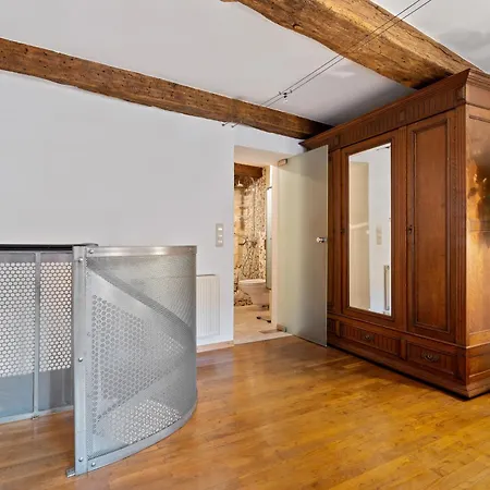 Cozy With Smart Tv, Elevator & Equipped Kitchen