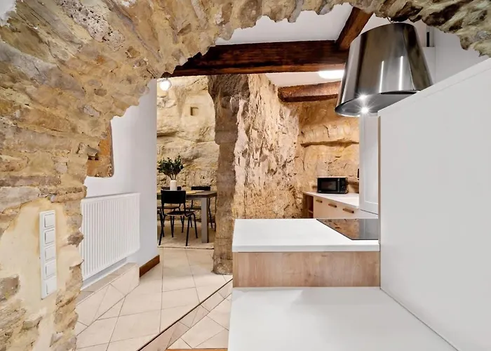 Charming Grund Retreat Near Neumuenster Abbey 卢森堡