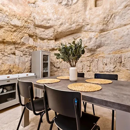 Cozy With Smart Tv, Elevator & Equipped Kitchen Apartment Luxembourg