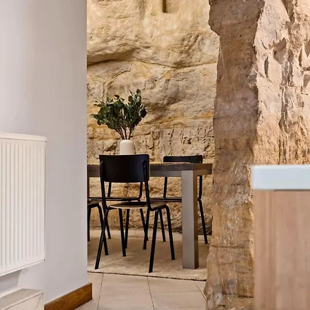 Charming Grund Retreat Near Neumuenster Abbey Apartment *